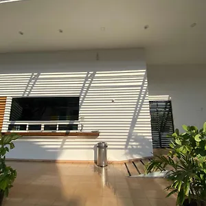 https://anah-suites-by-las-flores-avenida-20-entre-calle-14-16.allrivieramayahotels.com